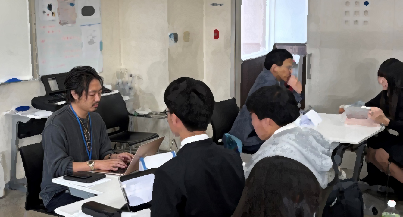 TIB Studentsサポーター 松岡 謙太朗氏と生徒たち